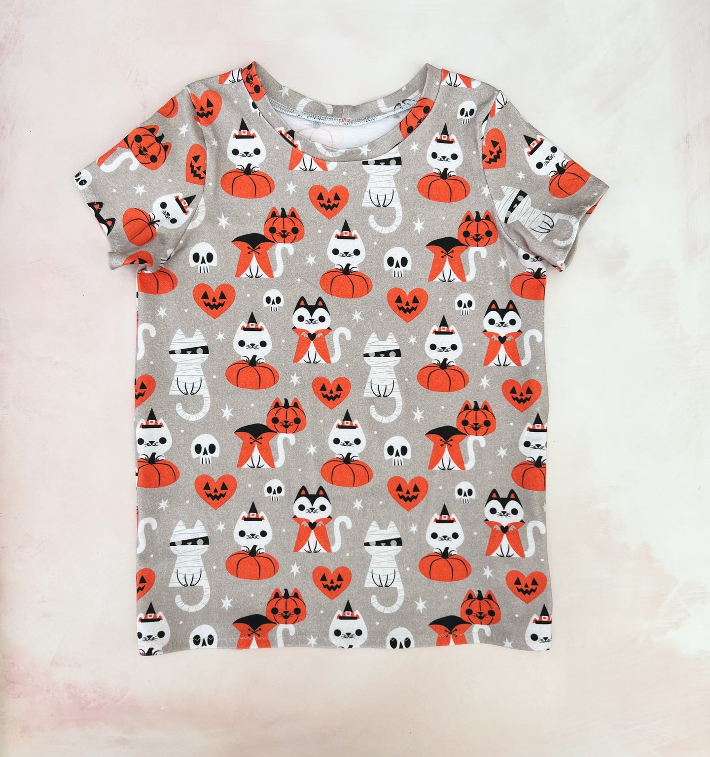 kitty mummy tee