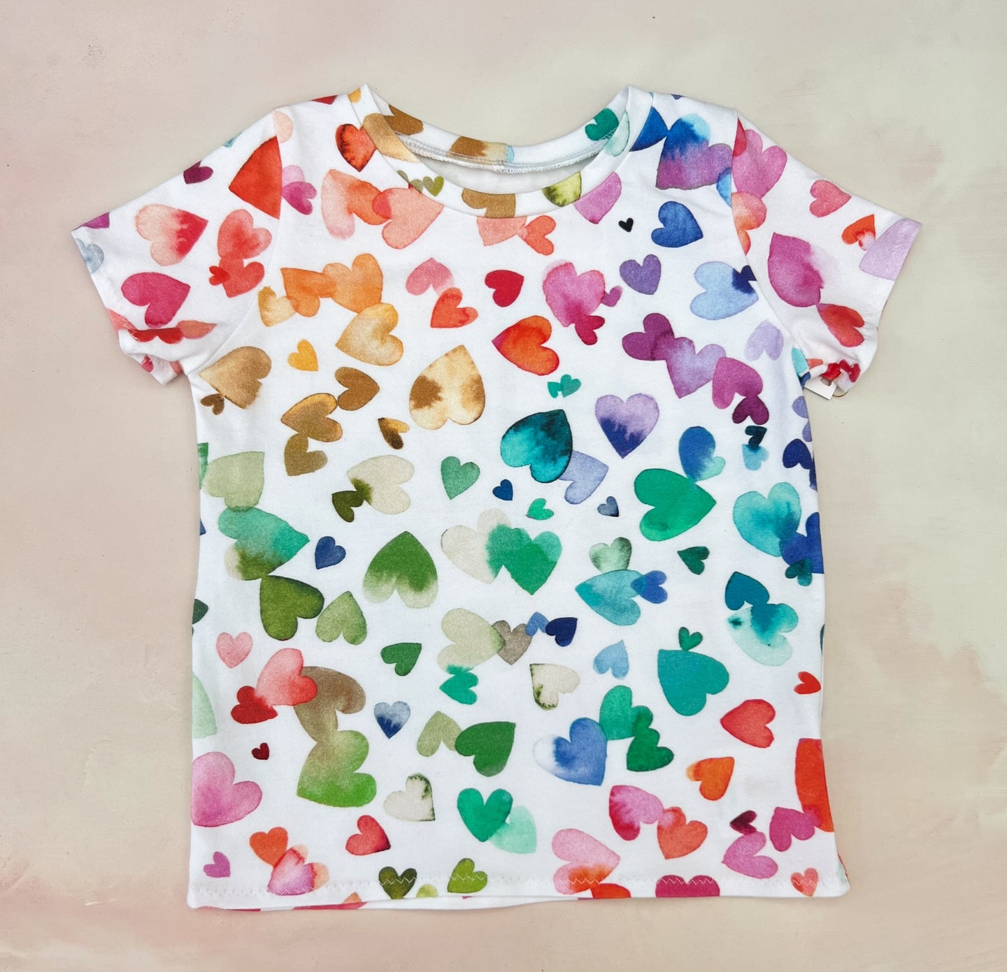 watercolor hearts tee