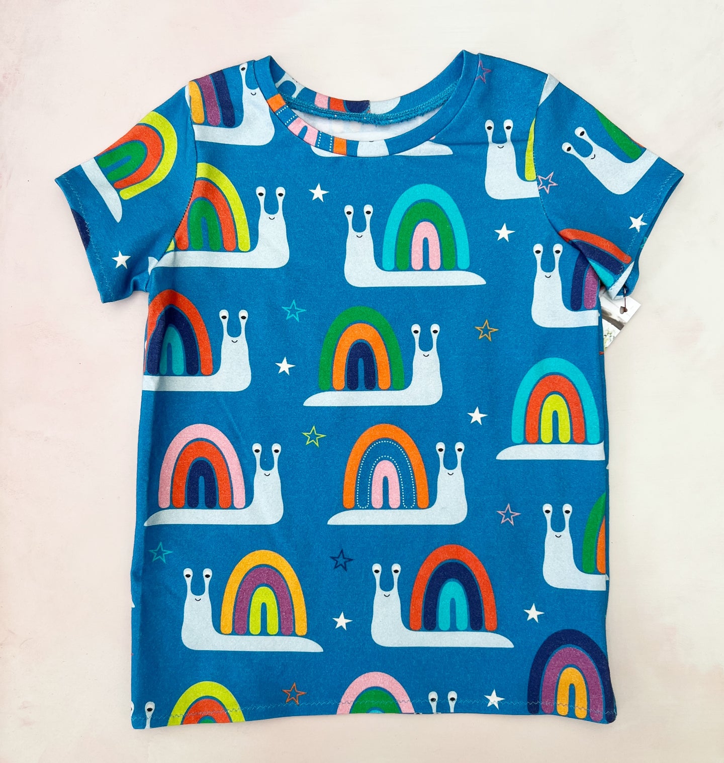 rainbow snails tee