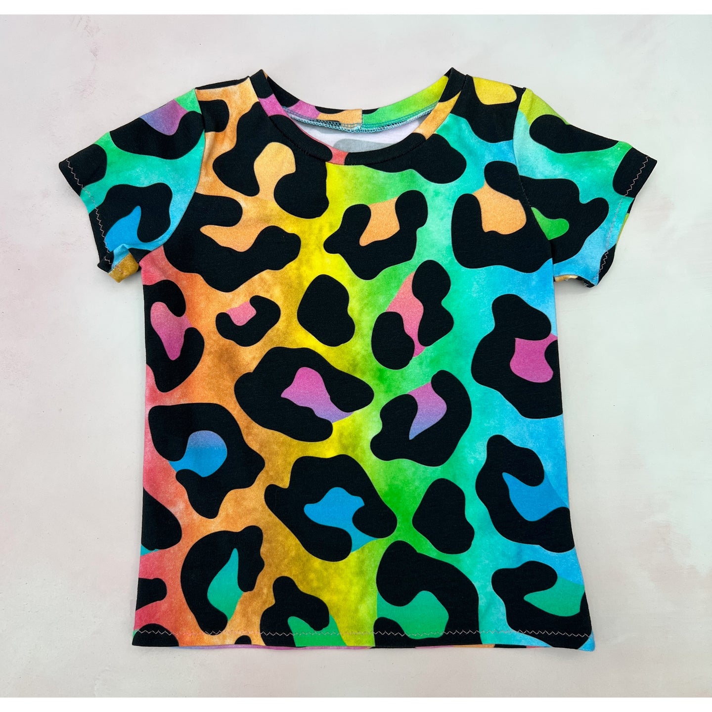 neon leopard tee