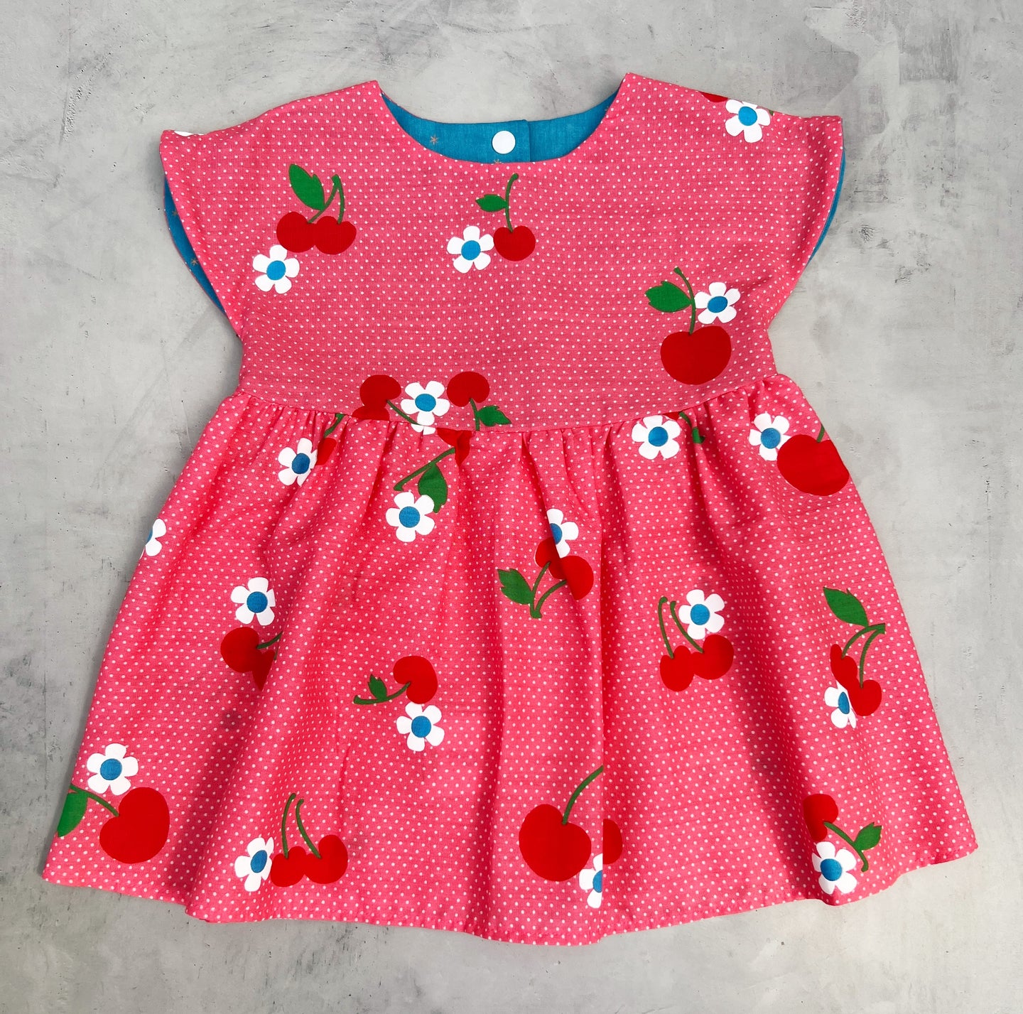 Malina- vintage cherries