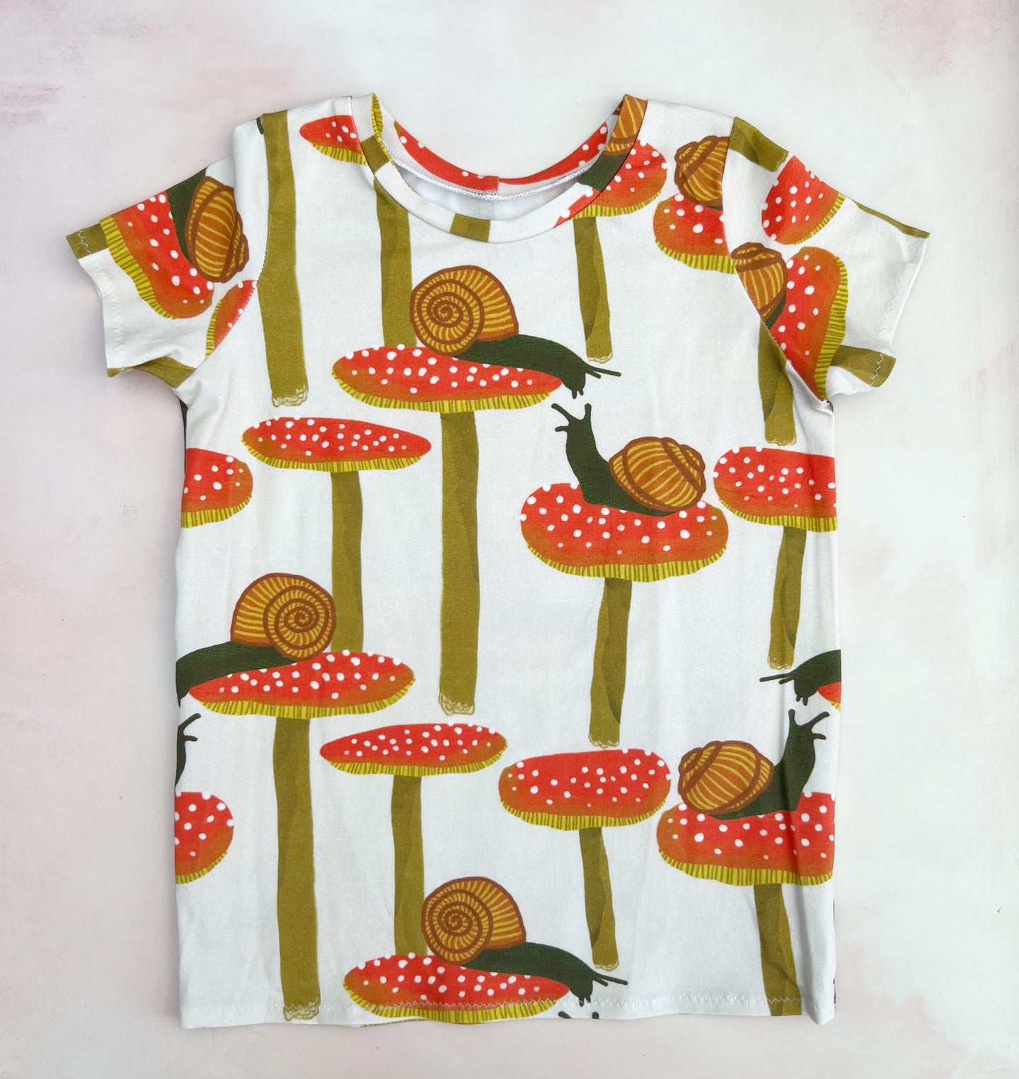 snails and mushies tee