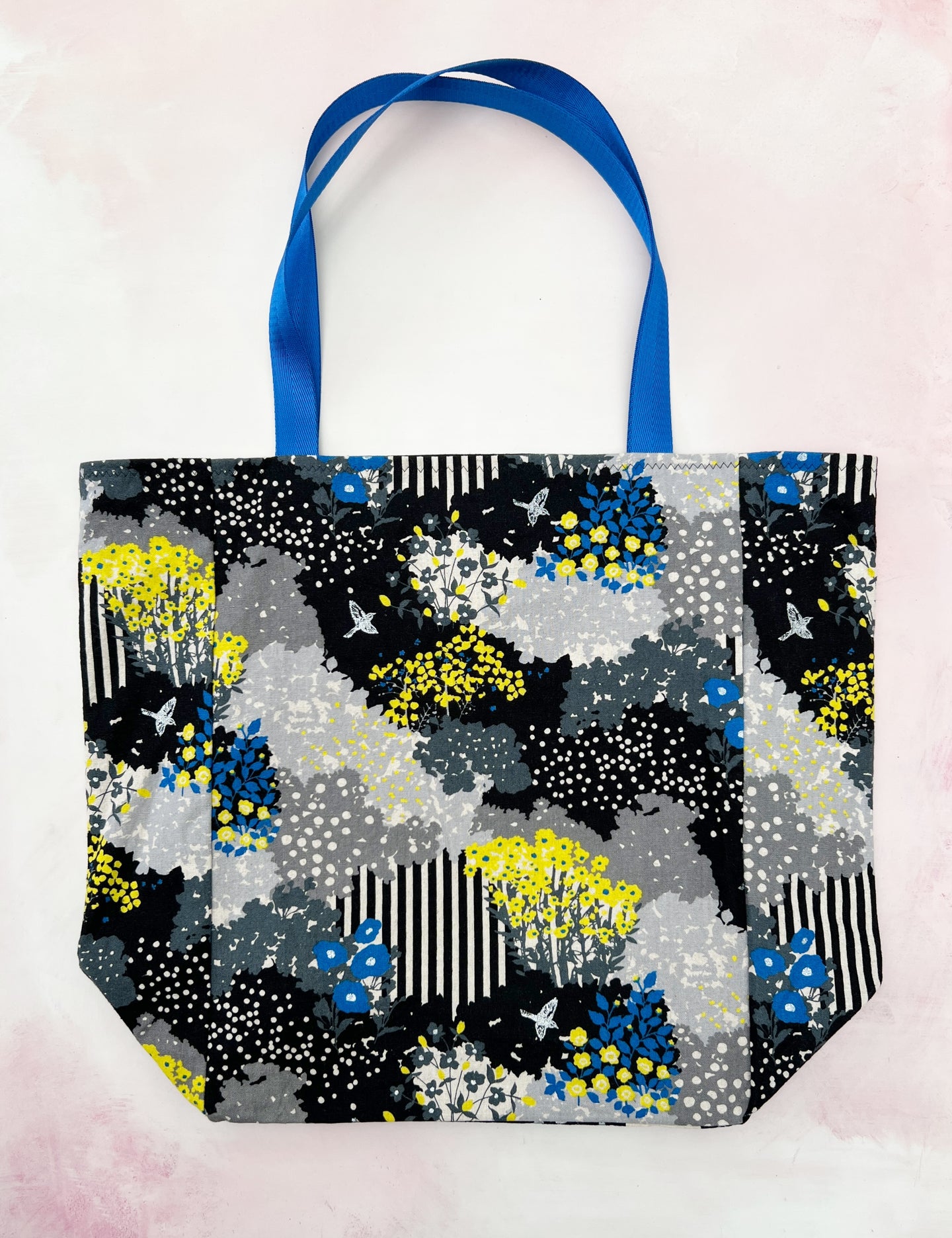 black and gray floral market bag