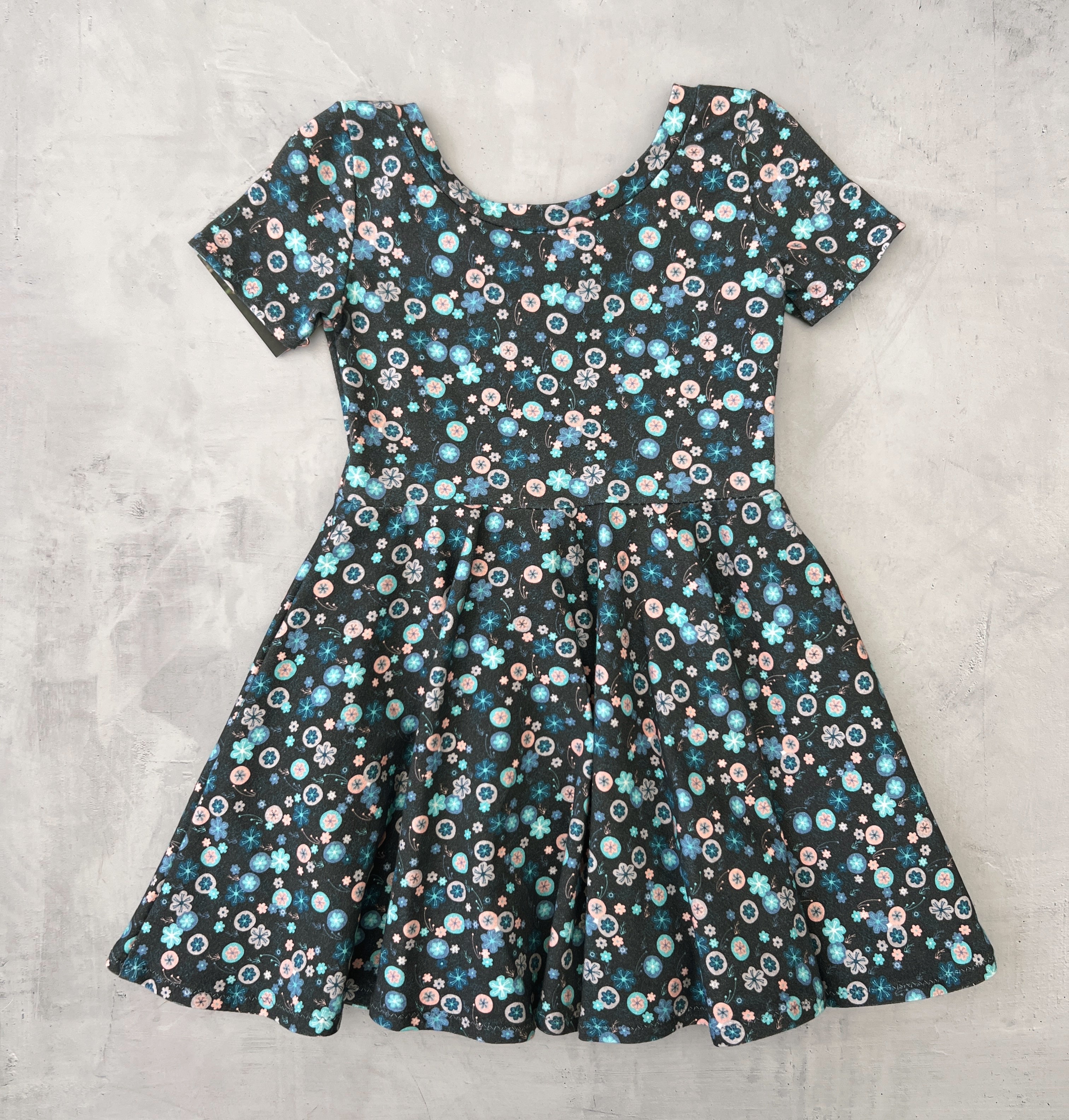 greta- tiny floral