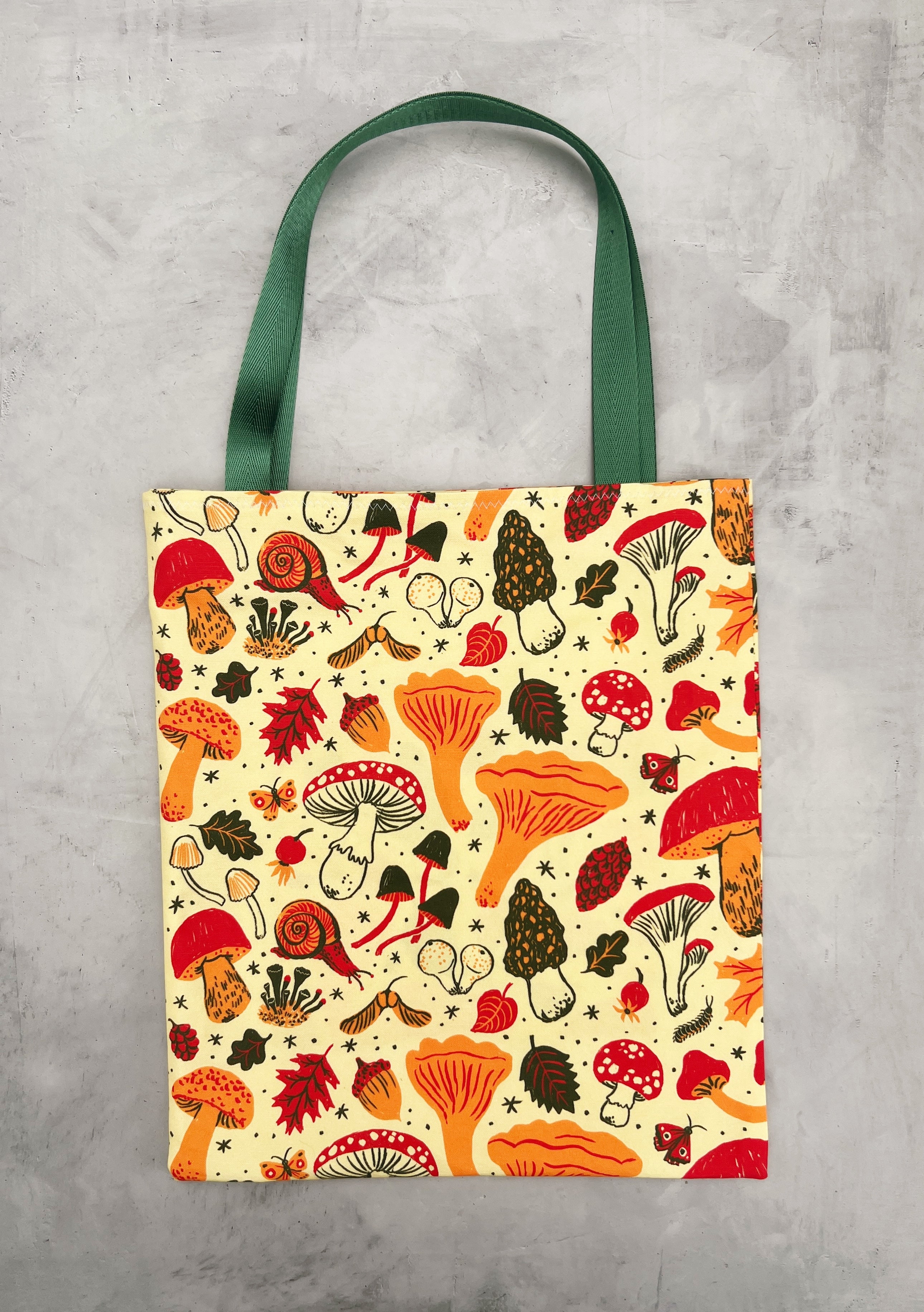 PW mushrooms tote