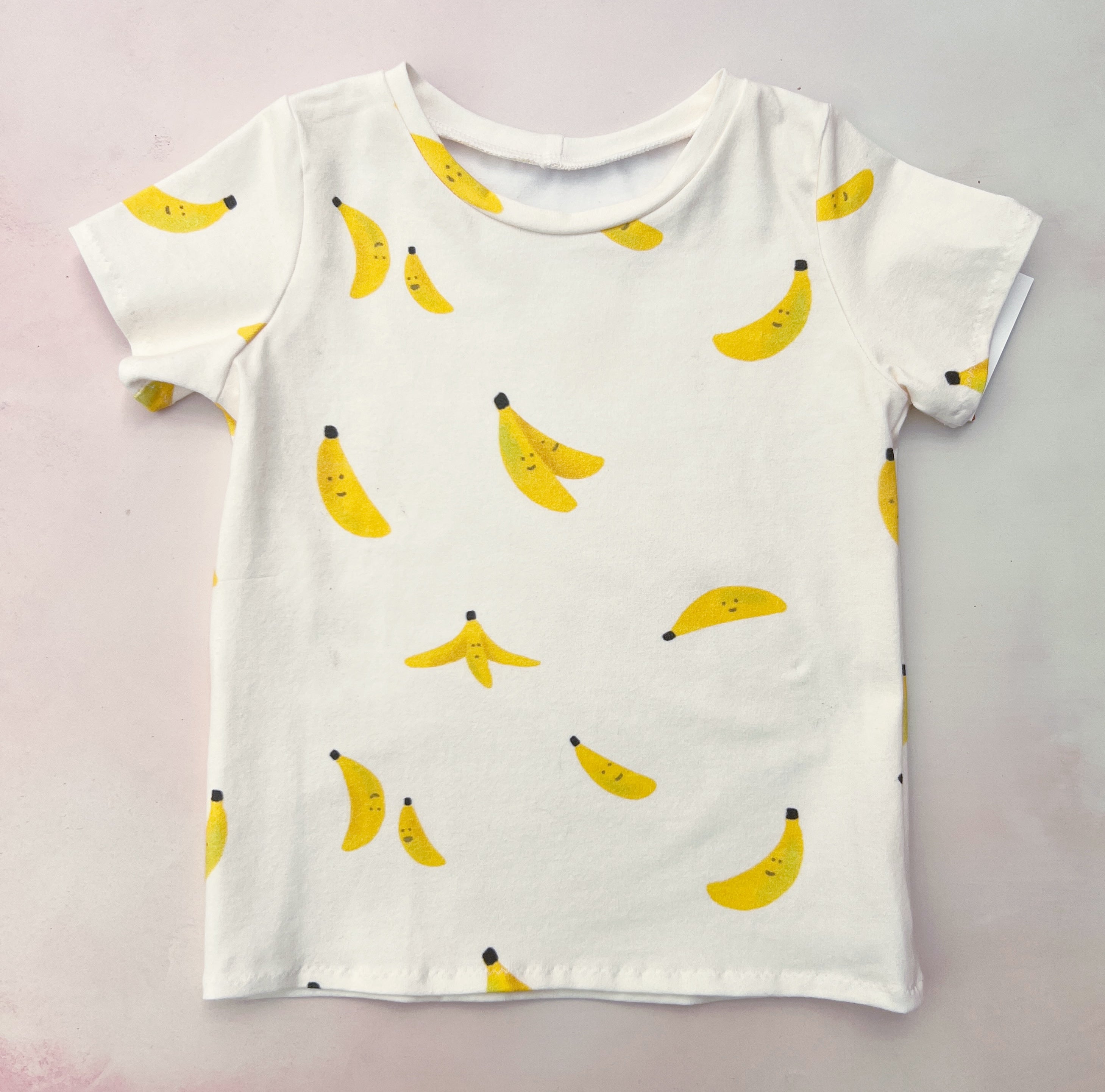 happy bananas tee
