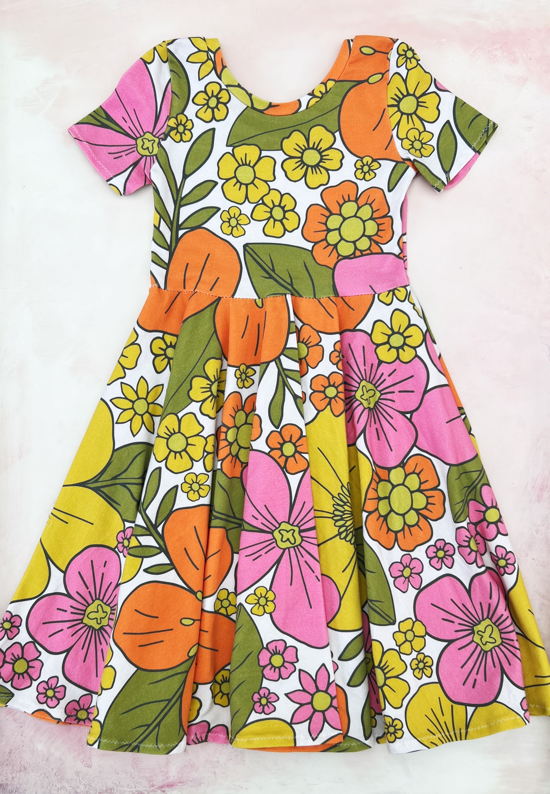 greta- large 60s floral