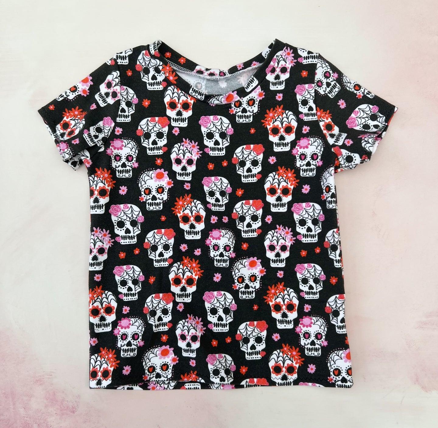 skulls tee