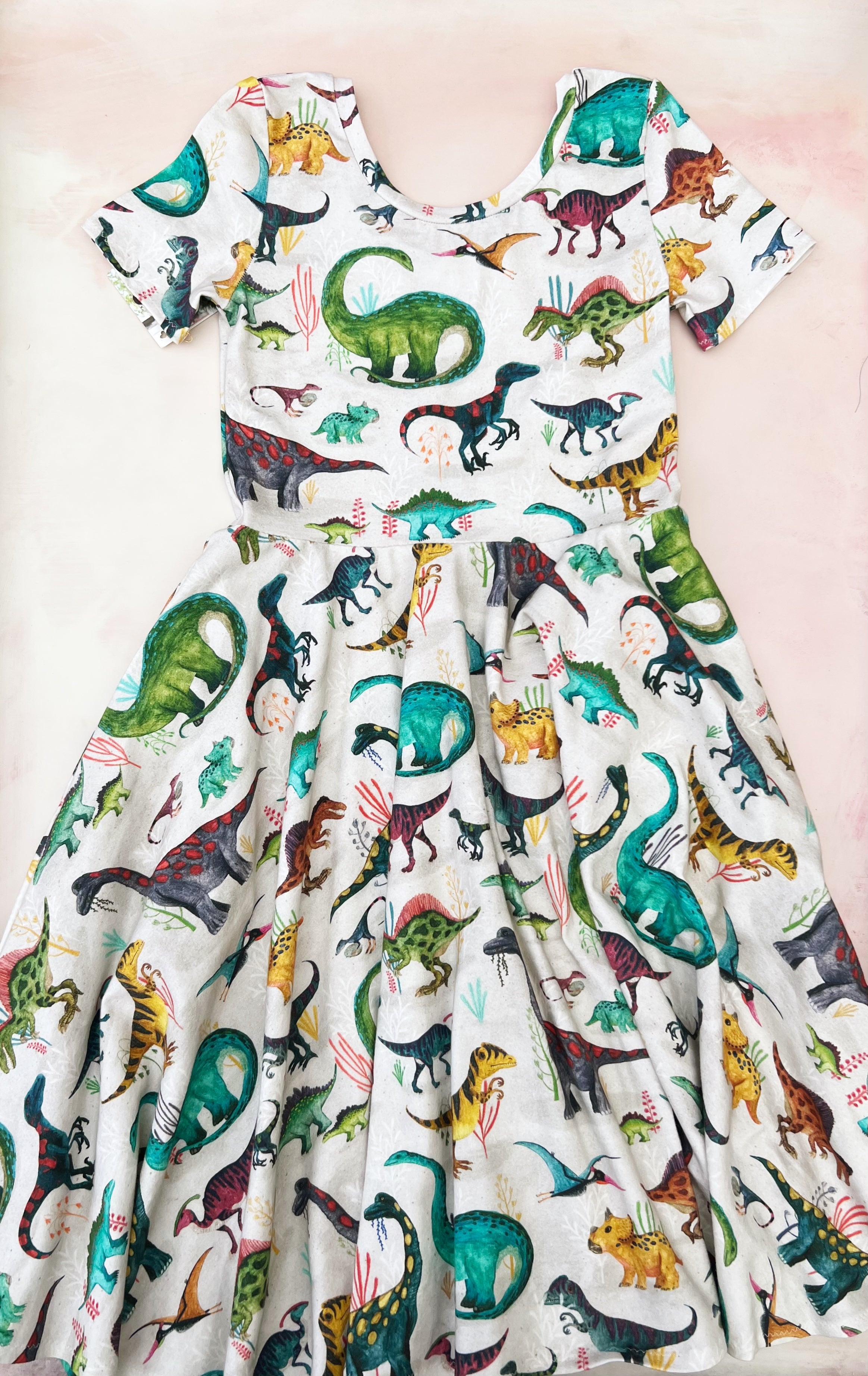 greta- colorful dinos